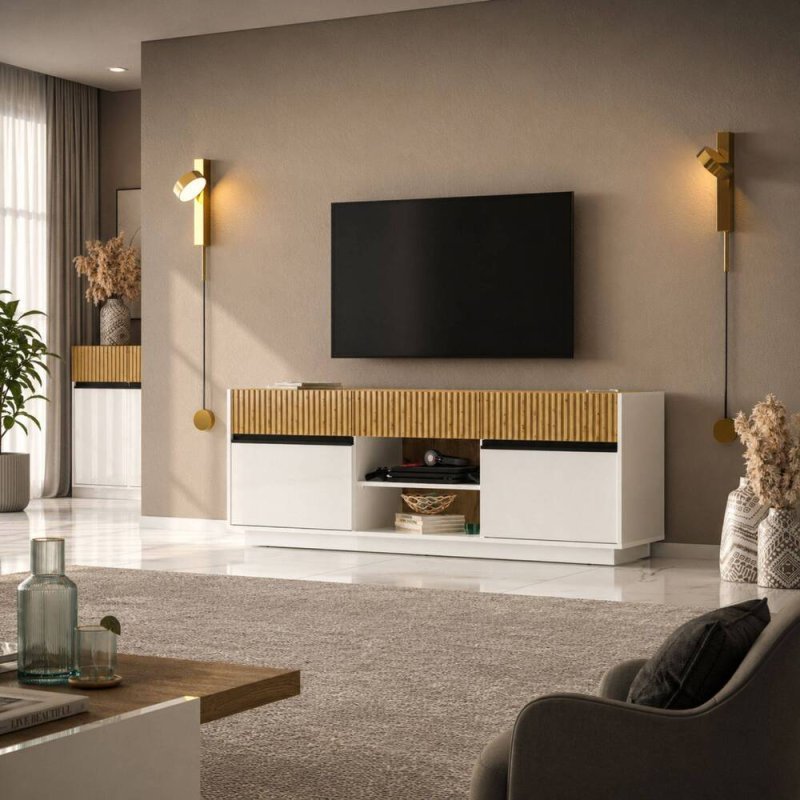 MAJA 03 Base TV
